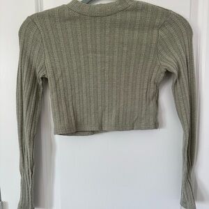 Dress Forum Ribbed Knit Crop Top